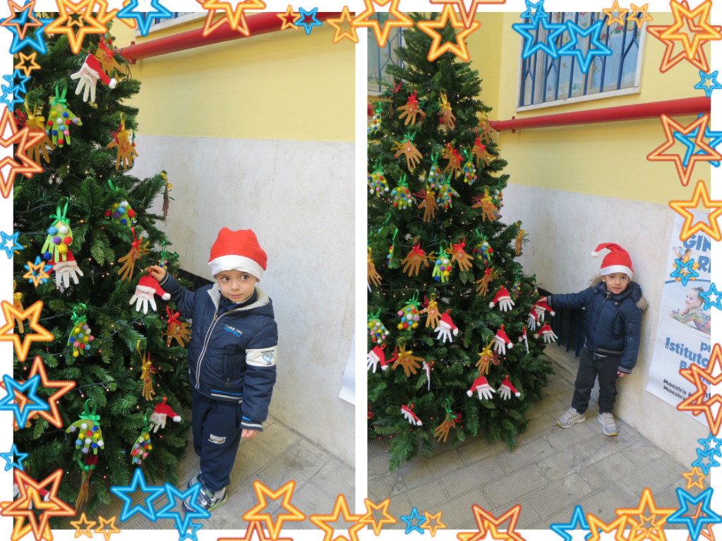 Addobbi Natalizi Scuola Infanzia.Gli Alberi Di Natale Addobbati Dalla Scuola Dell Infanzia Istituto Corsaro Napoli